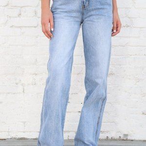 Brandy Melville FEANNE LIGHT WASH JEANS (NWT)